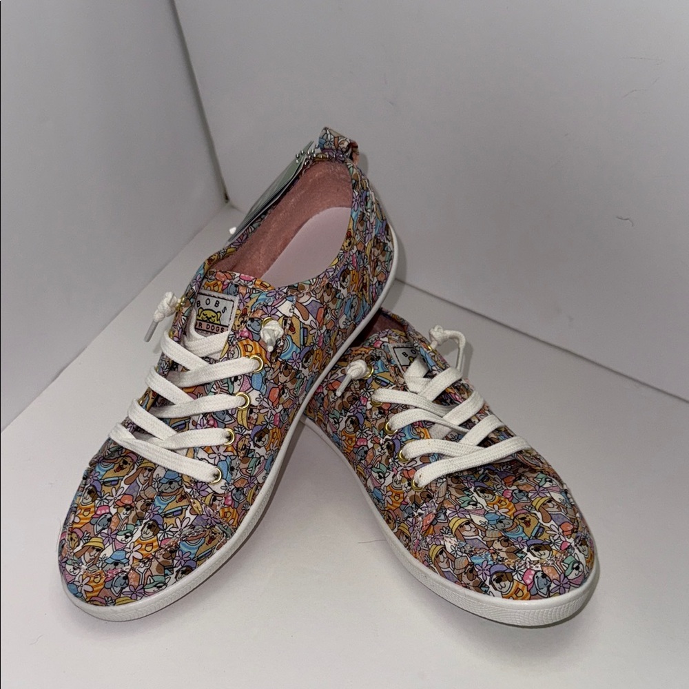 Skechers BOBS Cartoon Print Sneakers - Pink and White